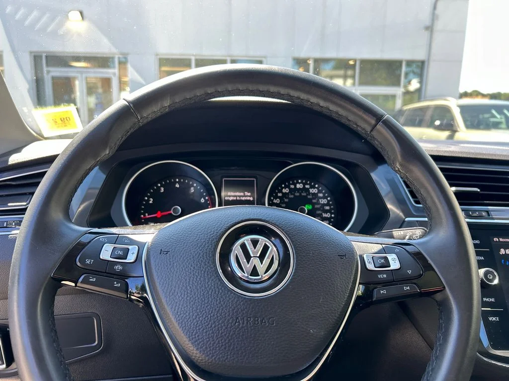 Used 2020 Black Volkswagen 2.0T SE image 12