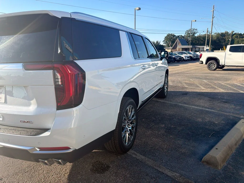 New 2026 Glacier White Tricoat GMC Denali image 5