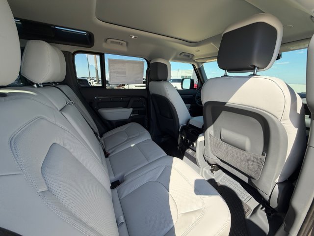 New 2026 Carpathian Grey Land Rover X-Dynamic SE image 17