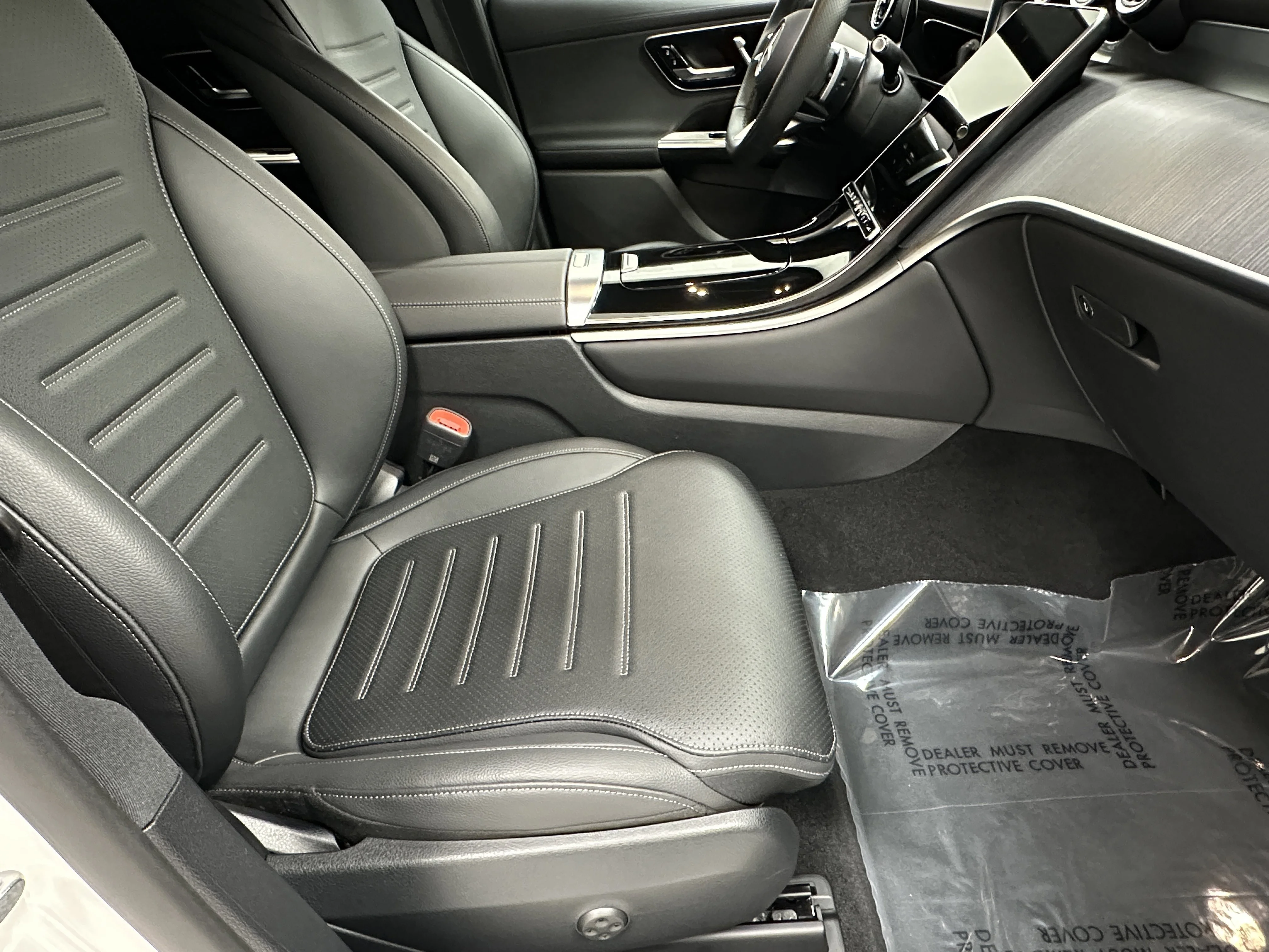 2025 Mercedes-Benz GLC Base - Photo 15