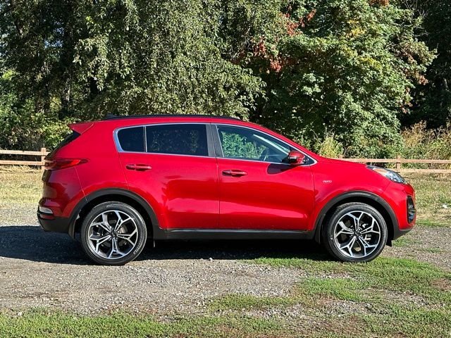 Used 2021 Hyper Red Kia SX image 9