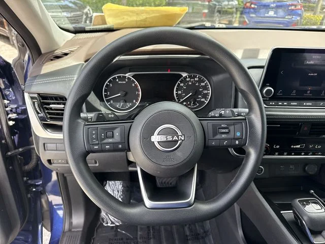 2023 Nissan Rogue SV - Photo 14