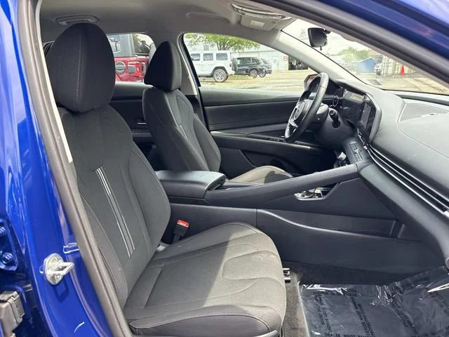 Used 2023 Blue Hyundai SEL image 15
