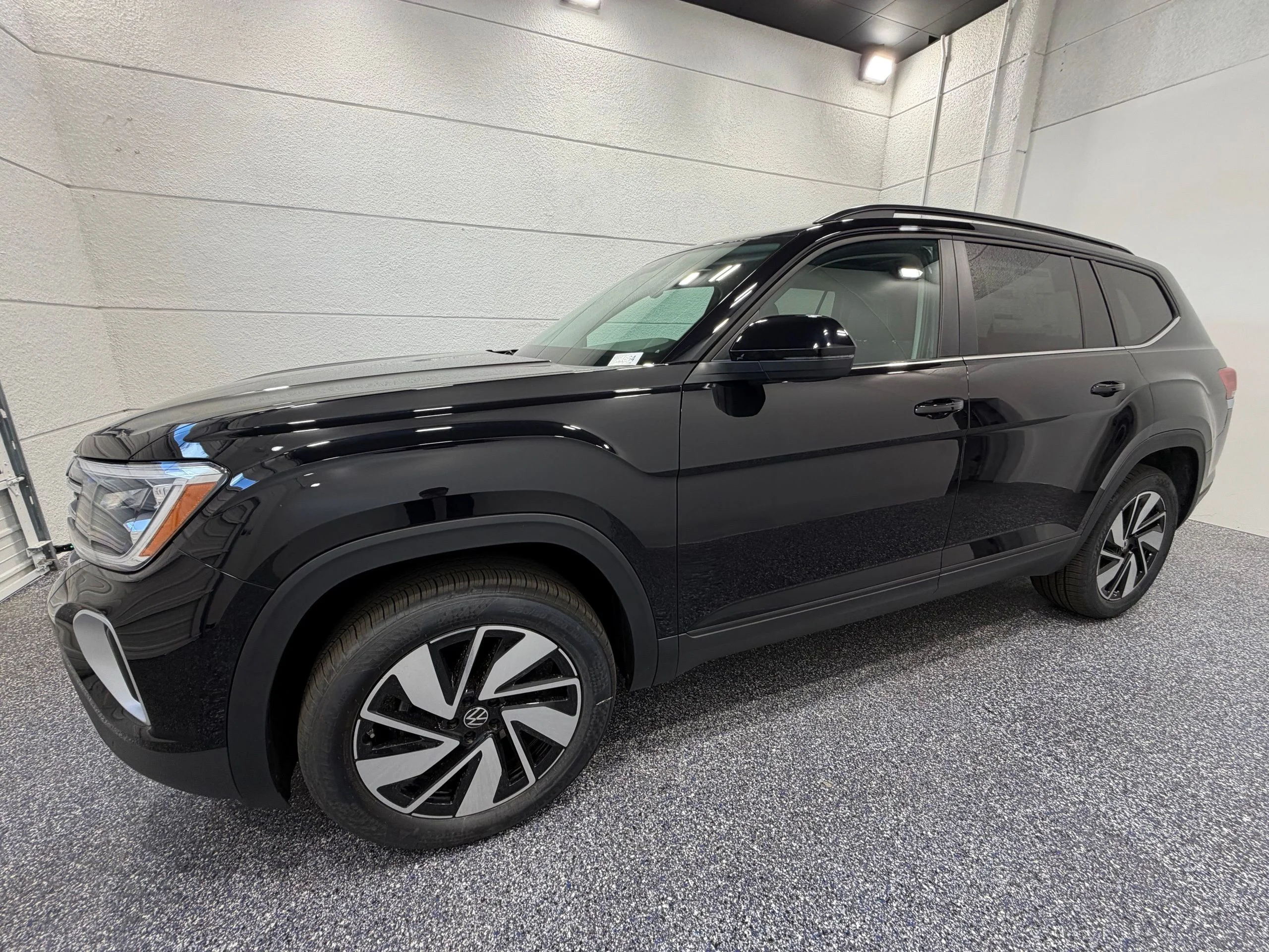 New 2026 Black Volkswagen 2.0T SE w/Technology image 2