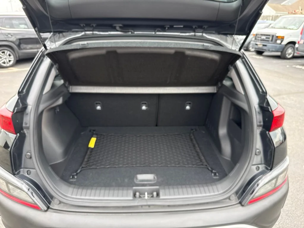 Used 2023 Abyss Black Pearl Hyundai SE image 37