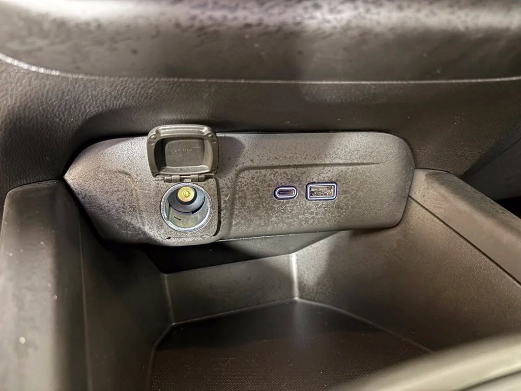 Used 2024 Red Chevrolet 1RS image 27