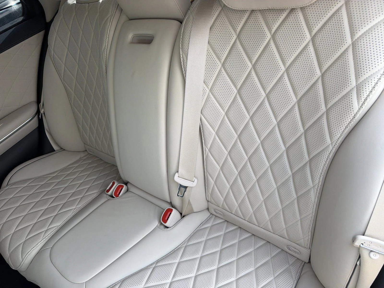 Used 2022  Mercedes-Benz S 580 image 20