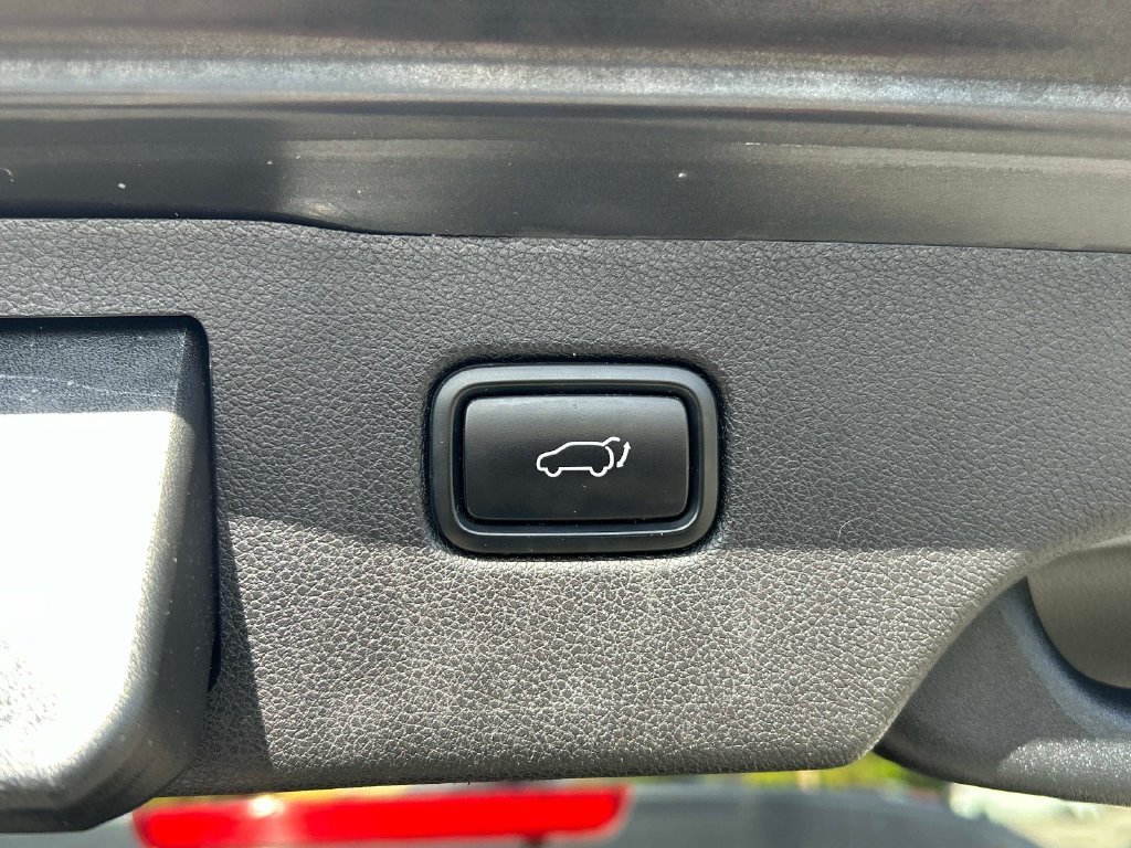 Used 2016 Gray Kia EX image 12