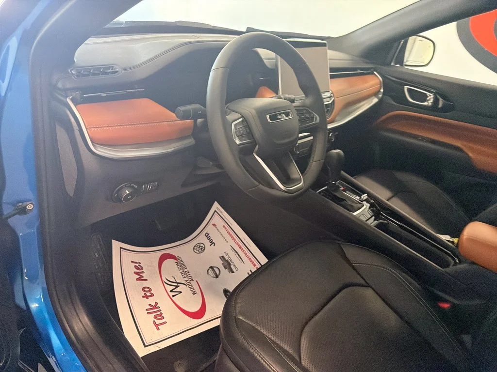 Used 2025 Blue Jeep Limited image 10