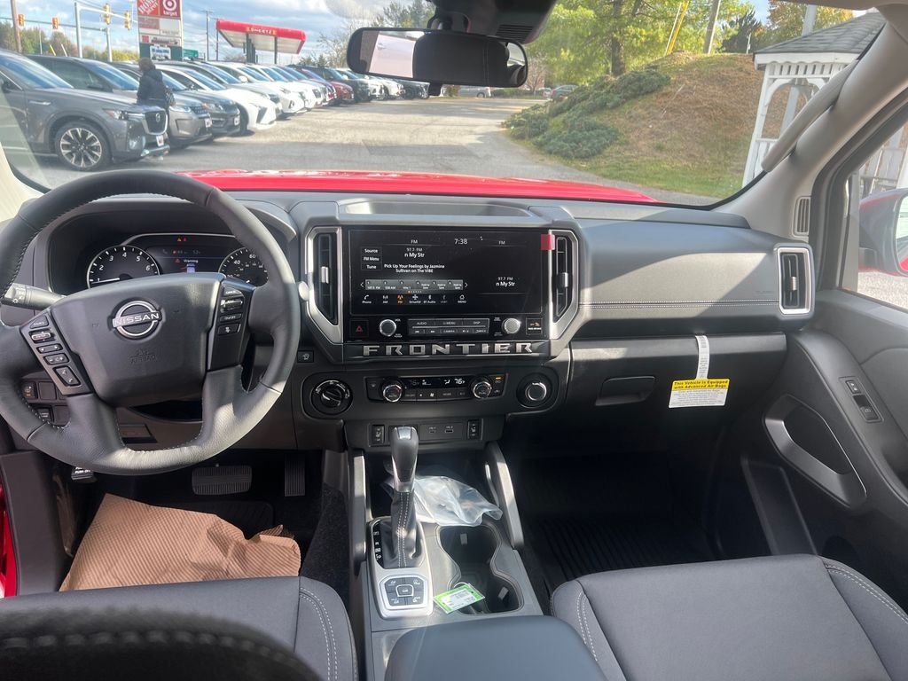 2026 Nissan Frontier SV - Photo 13