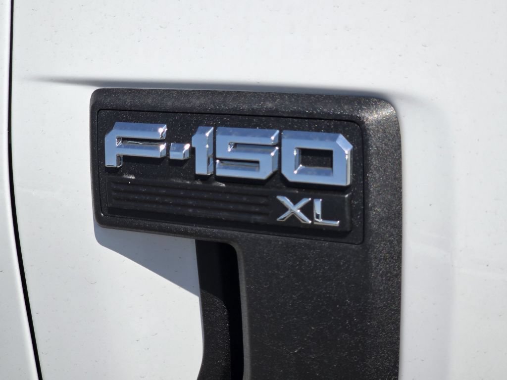 New 2026 Oxford White Ford XL image 21