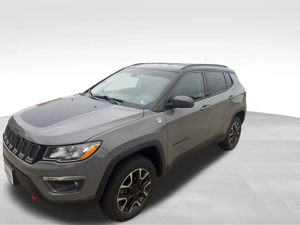Used 2020 Gray Jeep Trailhawk image 7