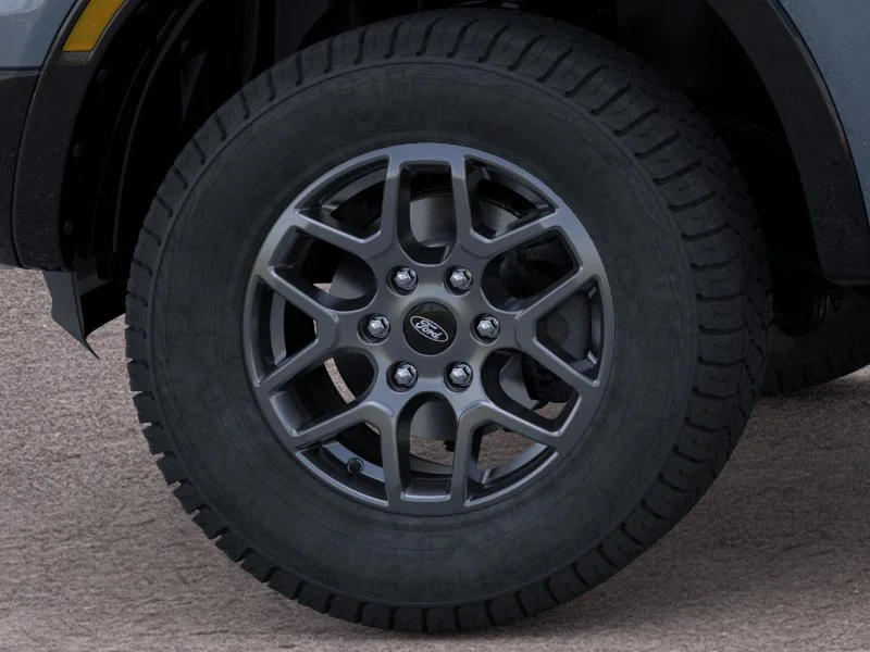 New 2025 Azure Gray Metallic Tri-coat Ford XLT image 19