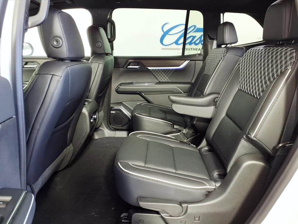 2026 GMC Acadia Denali - Photo 16