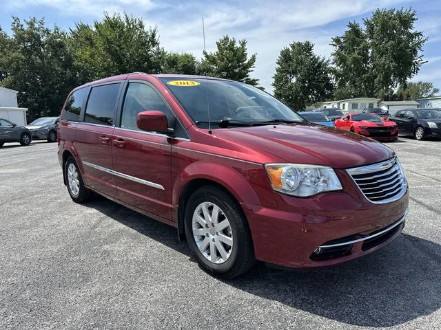 Used 2013 Red Chrysler Touring image 11