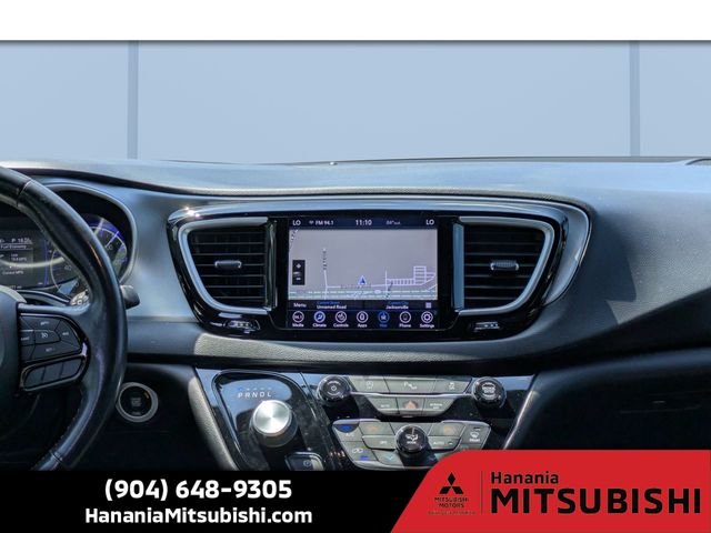 Used 2020 Red Chrysler Touring L image 19
