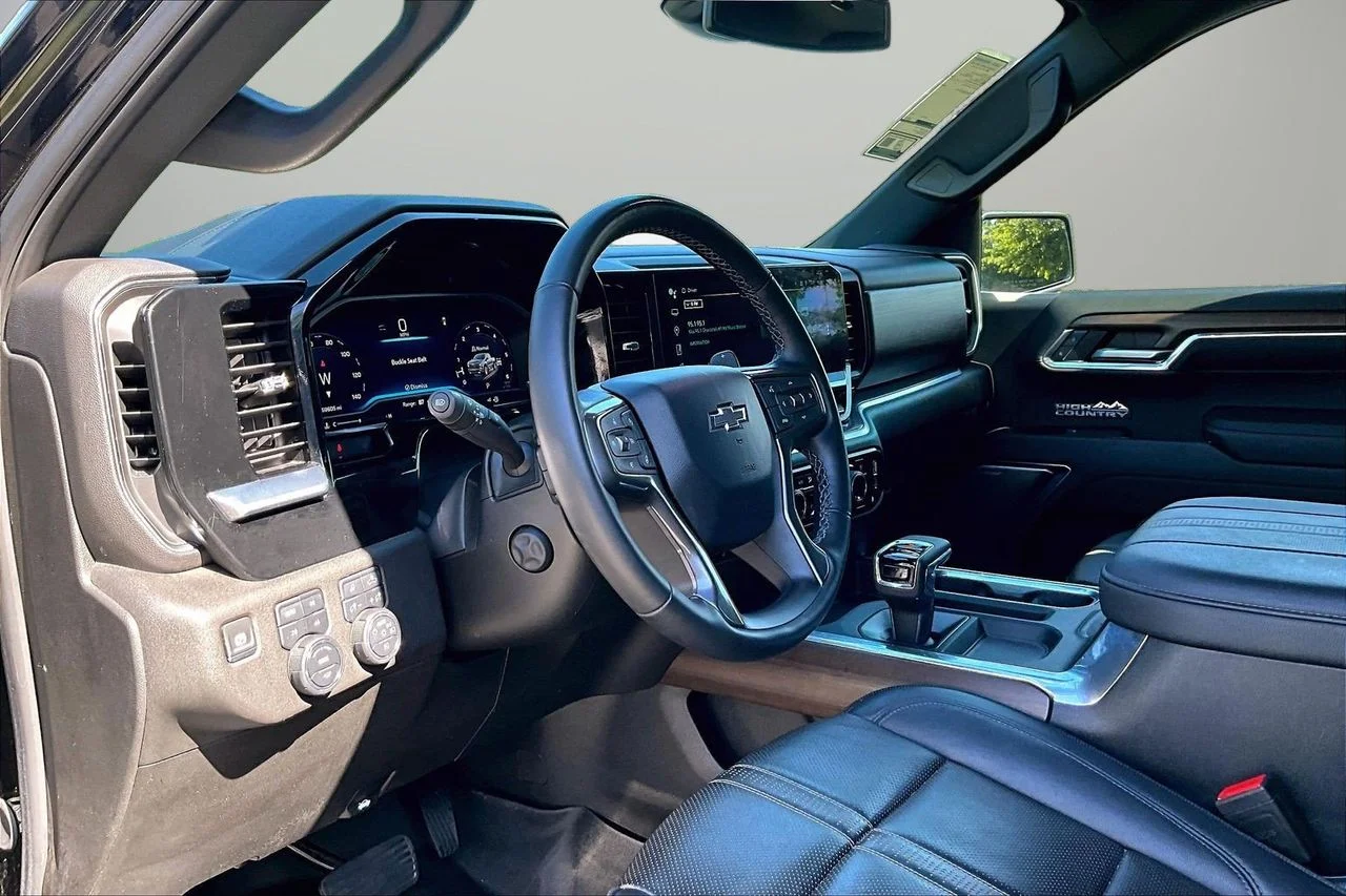 Used 2024 Black Chevrolet High Country image 18