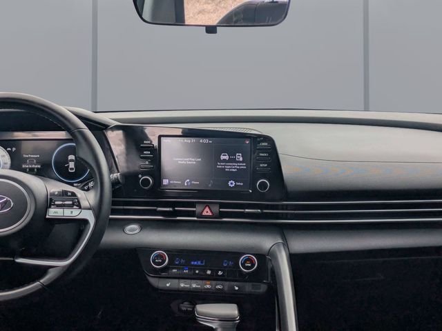 Used 2022 Black Hyundai SEL image 16