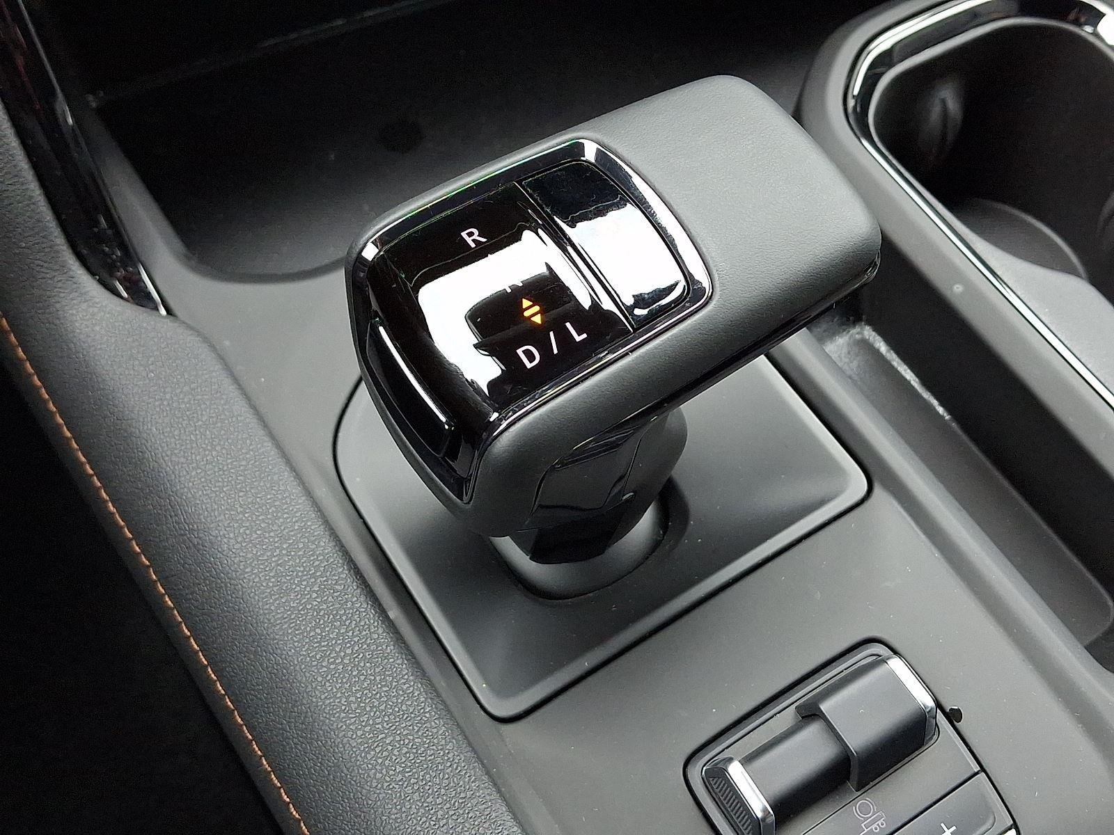 Used 2025 Summit White GMC AT4 image 16