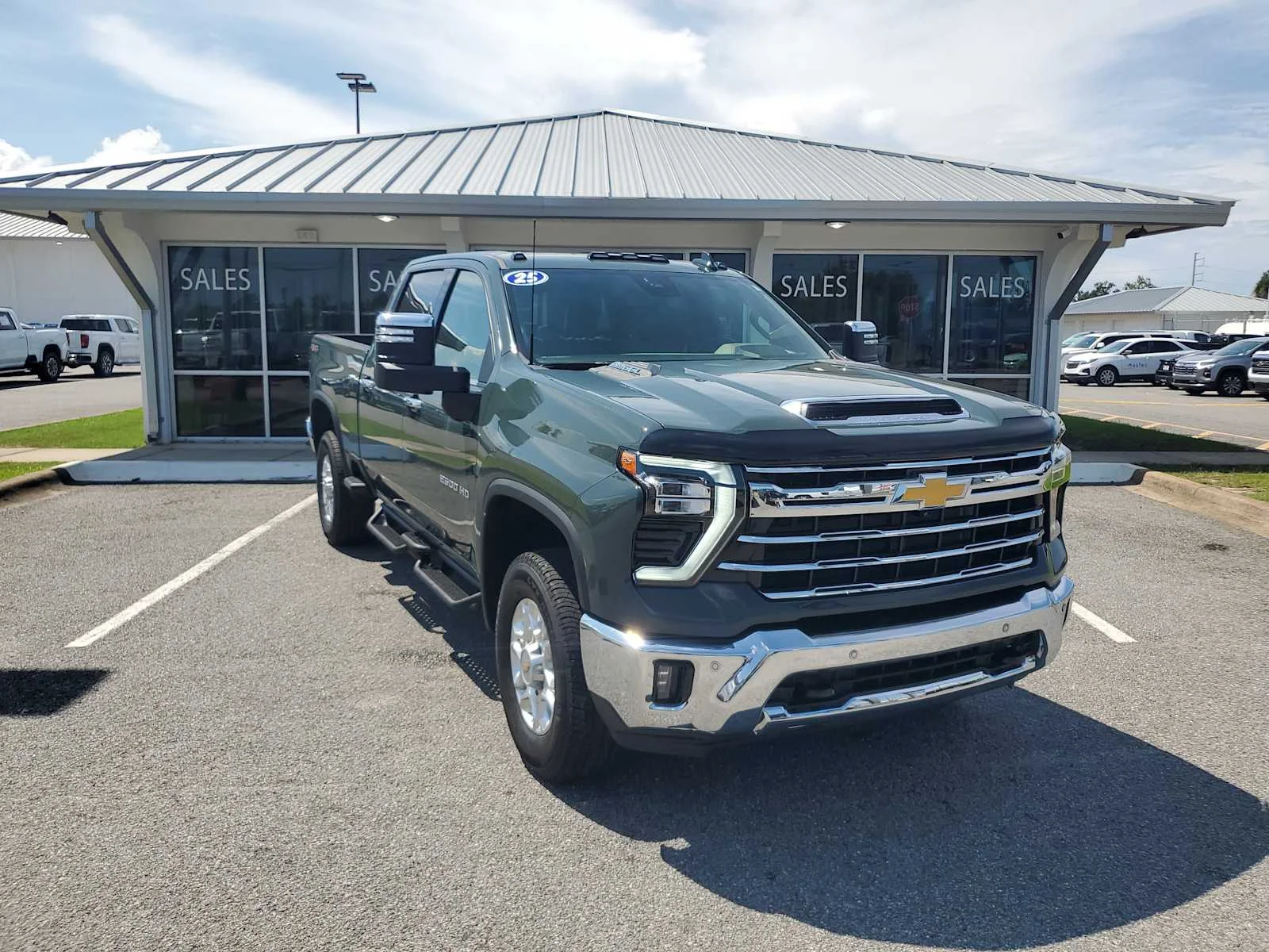 Used 2025 Cypress Gray Chevrolet LTZ image 8