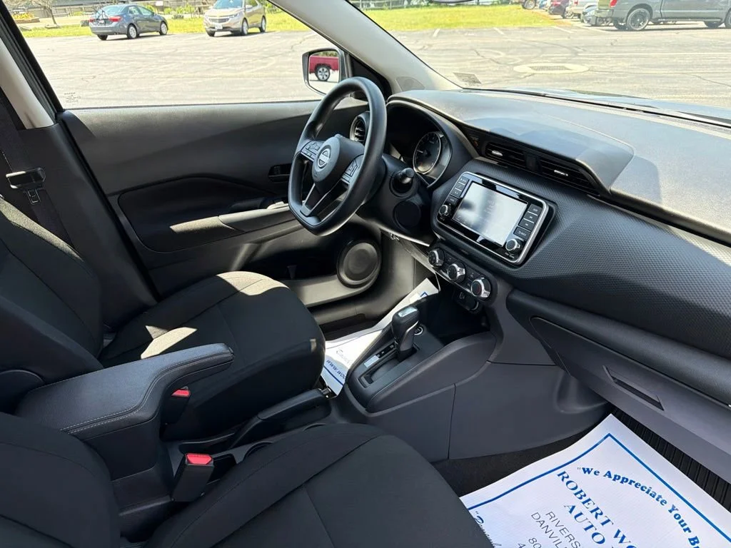 Used 2025 Gun Metall. Nissan S image 10