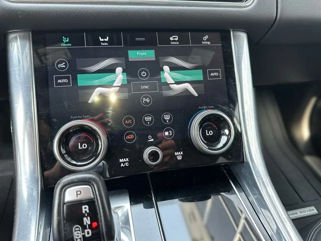 Used 2022 White Land Rover HSE Silver Edition image 20