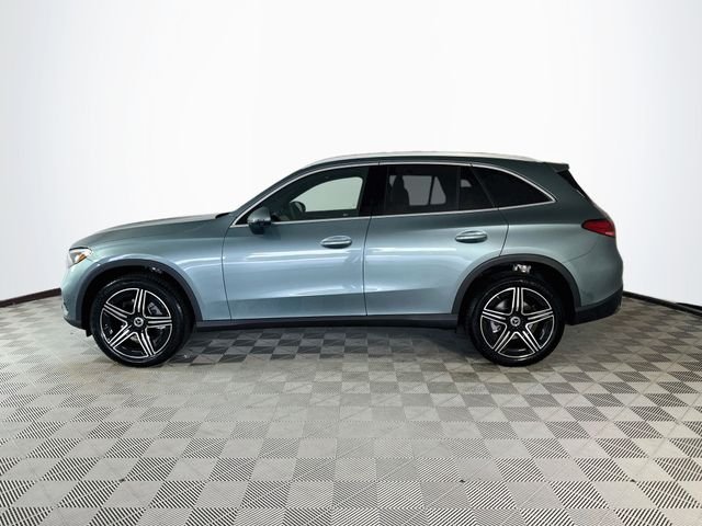 New 2026 Verde Silver Metallic Mercedes-Benz GLC 300 image 4