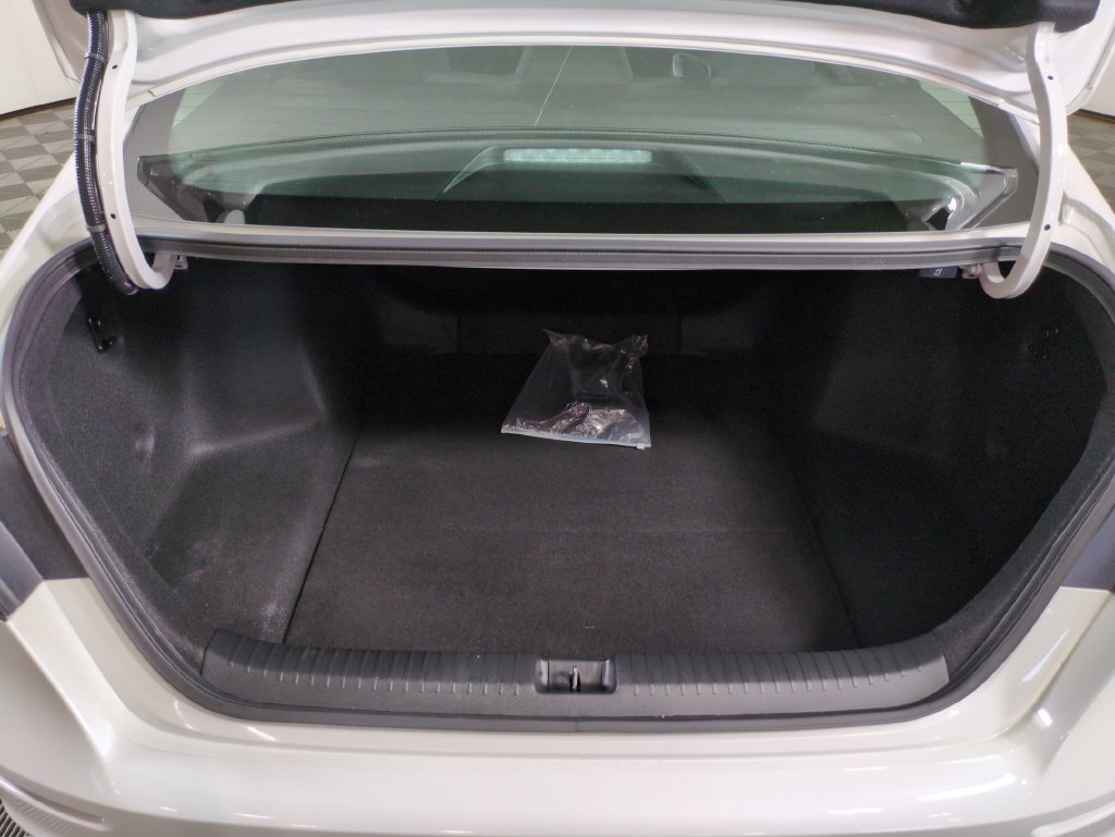 2025 Honda Accord LX - Photo 25