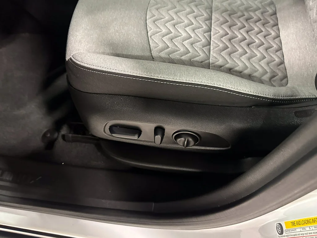 Used 2024 Summit White Chevrolet LS image 19