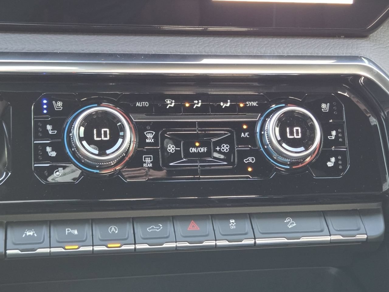 New 2026 Glacier White Tricoat GMC Denali image 35