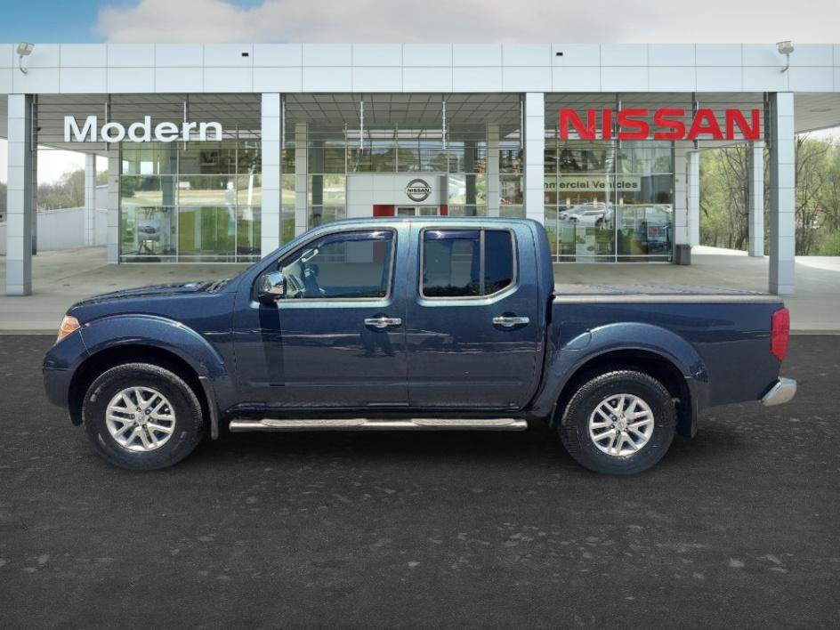 Used 2015 Arctic Blue Metallic Nissan SV image 7