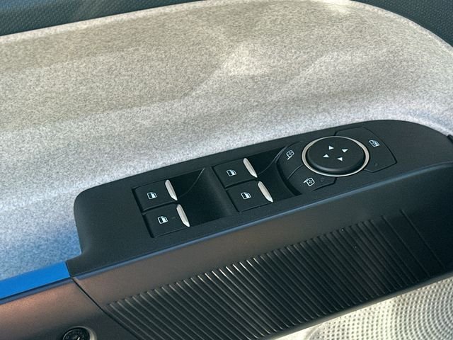2025 Ford Maverick XLT - Photo 47