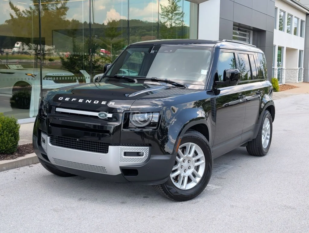 Used 2025 Black Land Rover S image 1