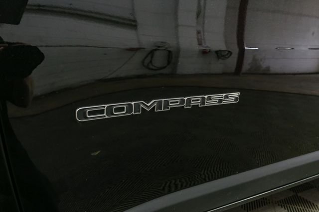 Used 2023 Black Jeep Latitude image 7