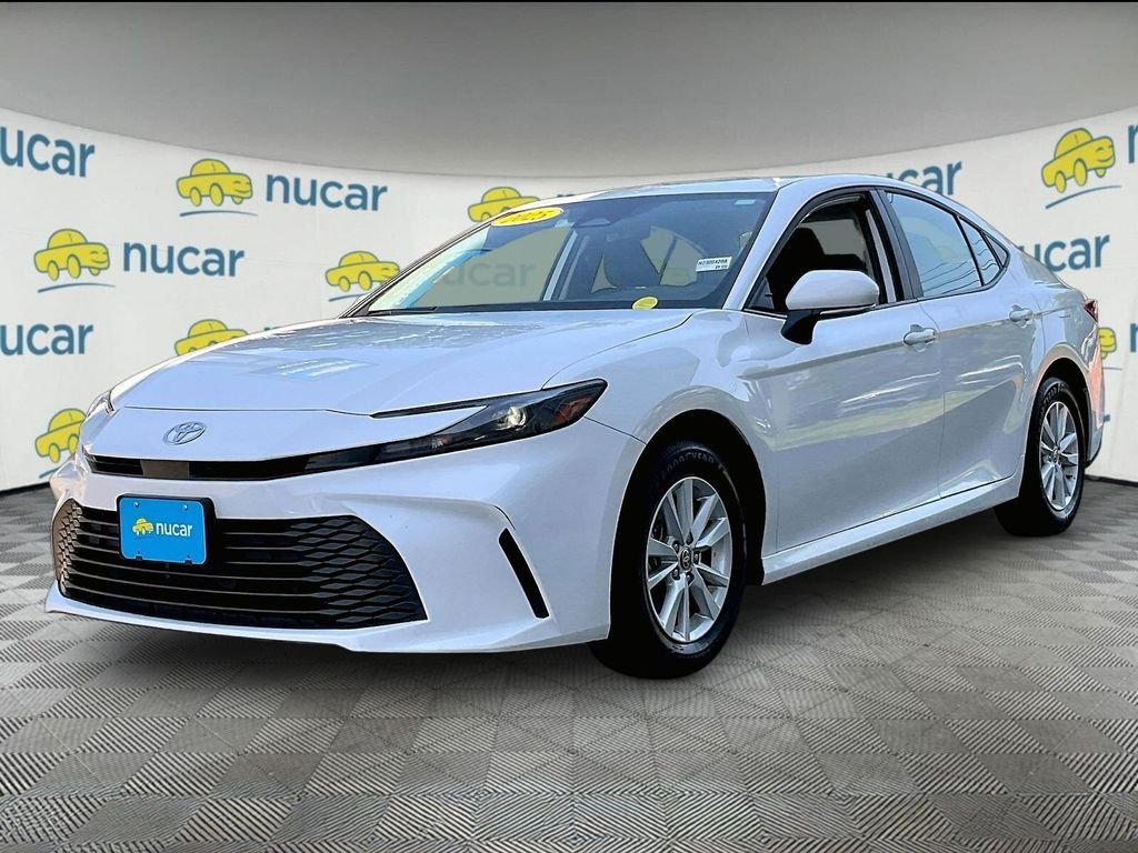 Used 2025 White Toyota LE image 3