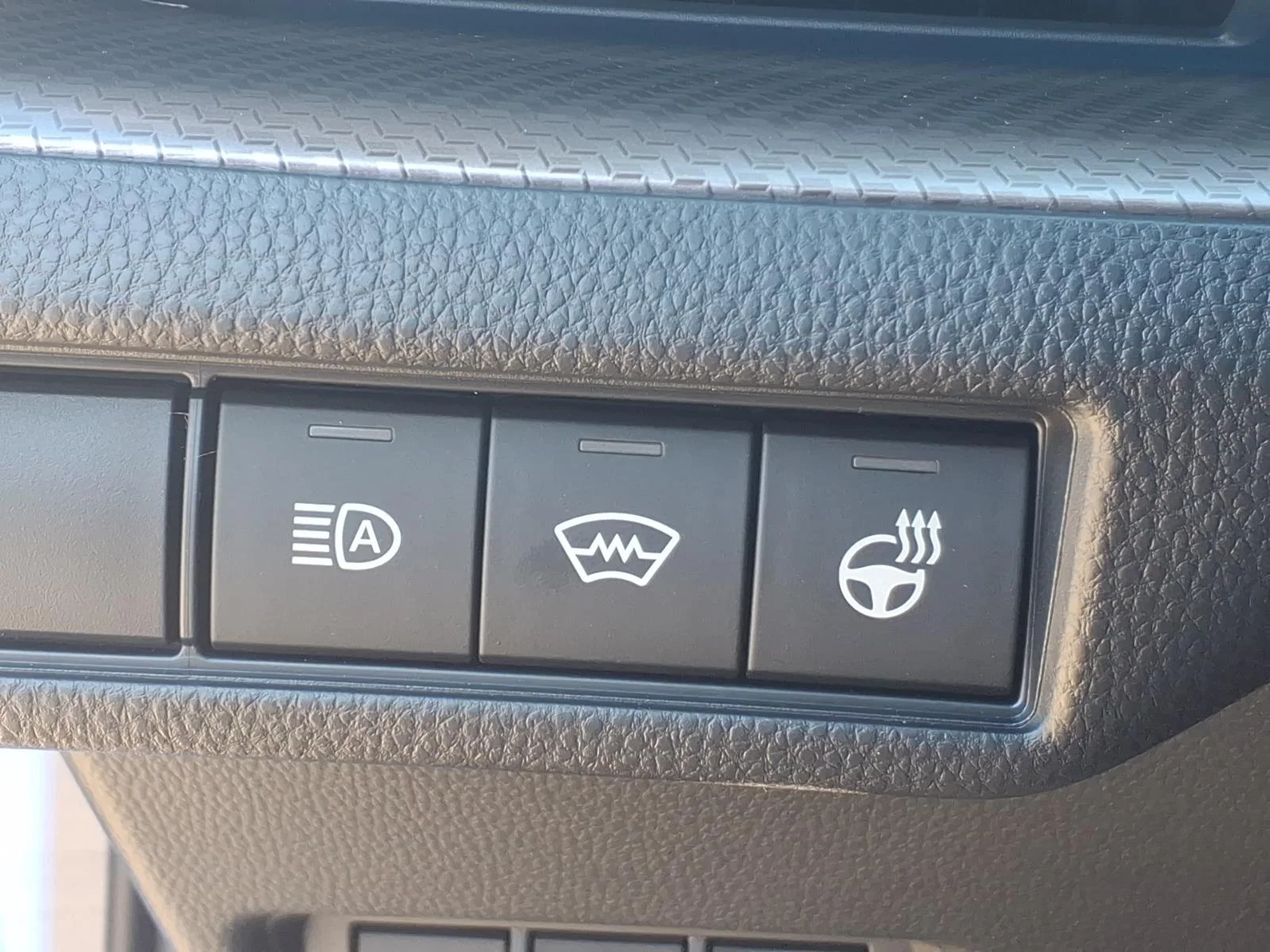 New 2027 Reservoir Blue Toyota  XLE image 22