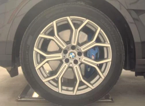 Used 2020 Dark Graphite Metallic BMW xDrive40i image 6