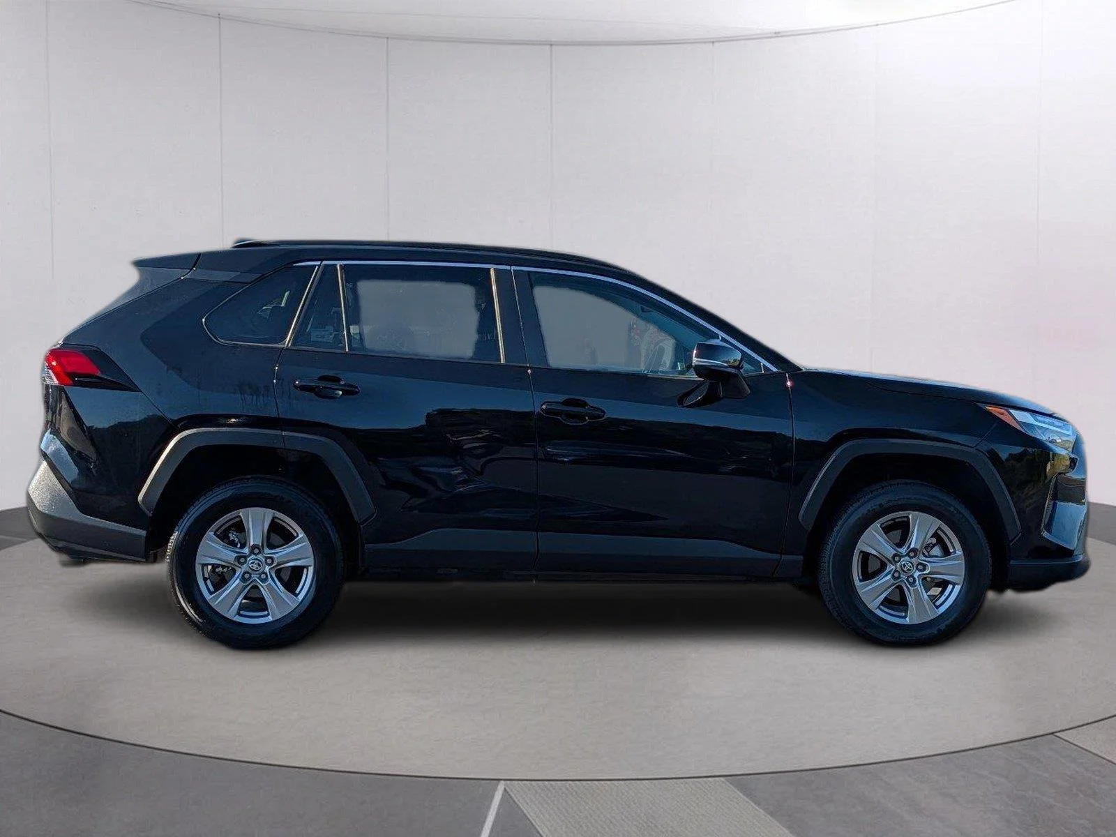 Used 2025 Midnight Black Metallic Toyota XLE image 6
