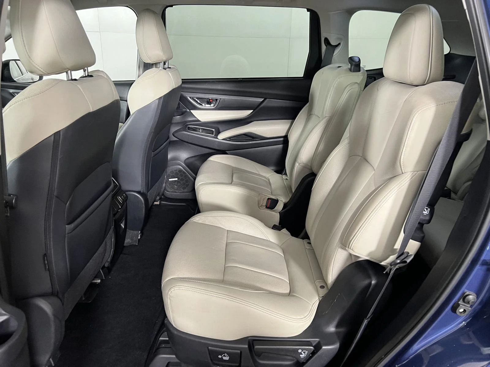 Used 2019 Abyss Blue Pearl Subaru Limited image 28