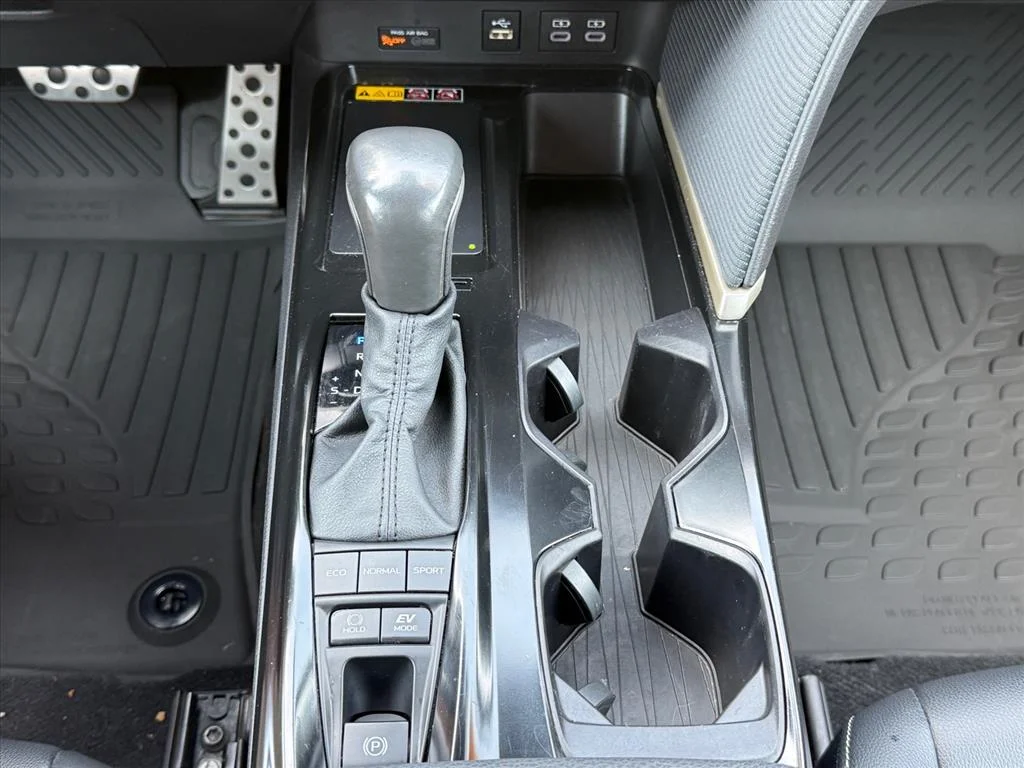 Certified Used 2025 Midnight Black Metallic Toyota SE image 19