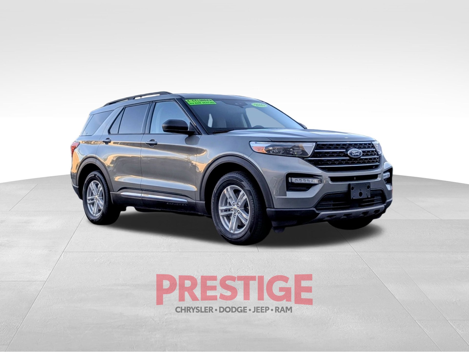 Used 2020 Green Ford XLT image 5