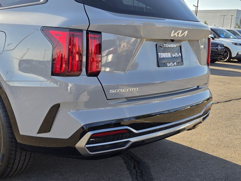 Used 2023 Gray KIA SX FWD image 5