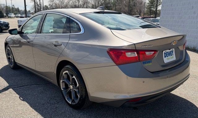 Used 2024 Mineral Gray Metallic Chevrolet LT image 3