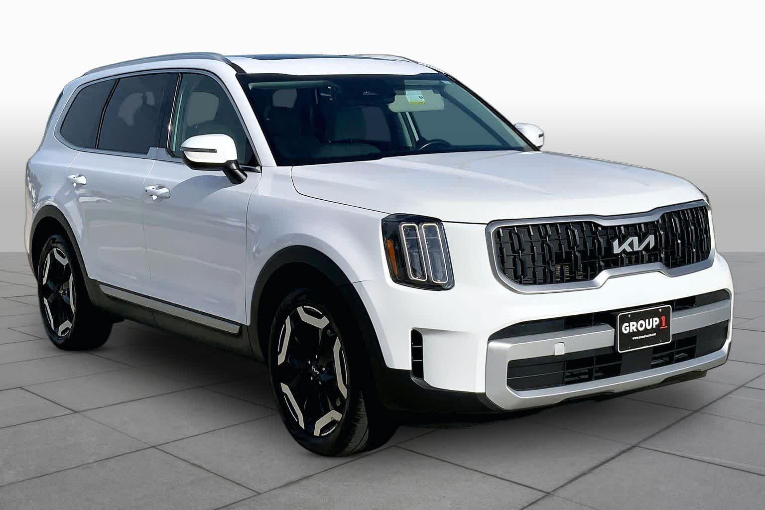 Used 2024 Glacial White Pearl Kia EX image 3