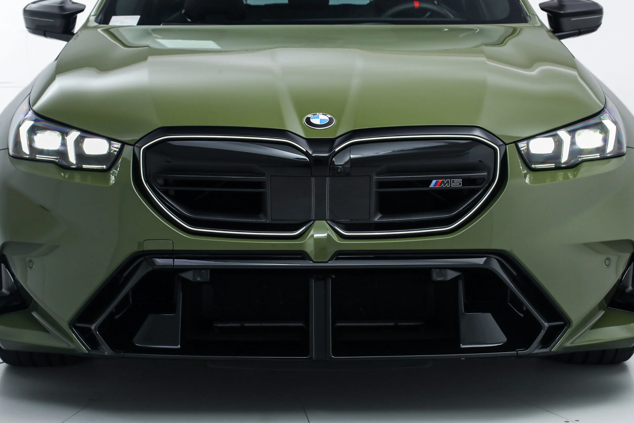 Used 2026 Green BMW  image 9