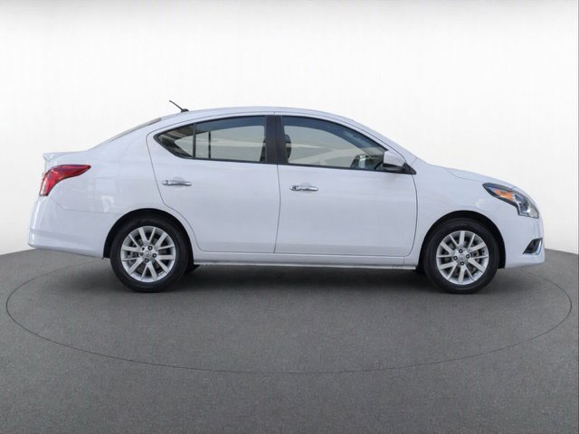 Used 2018 White Nissan 1.6 SV image 8