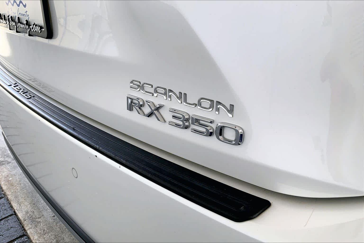 Used 2020 Eminent White Pearl Lexus  image 10