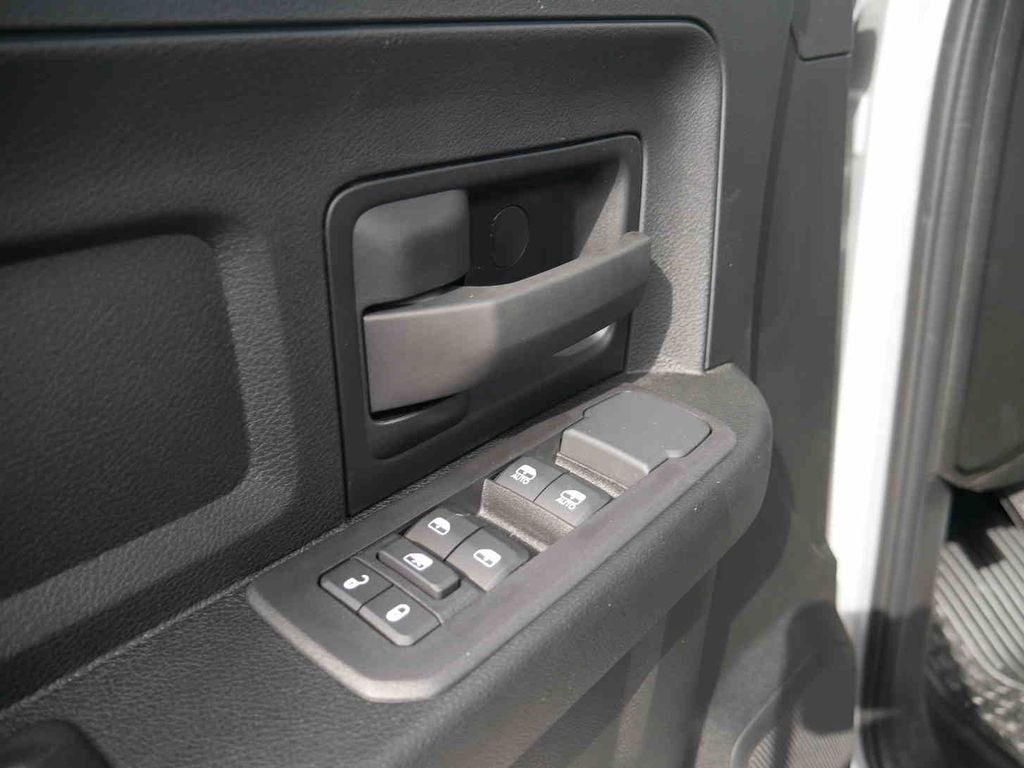 2026 RAM 3500 Tradesman - Photo 32