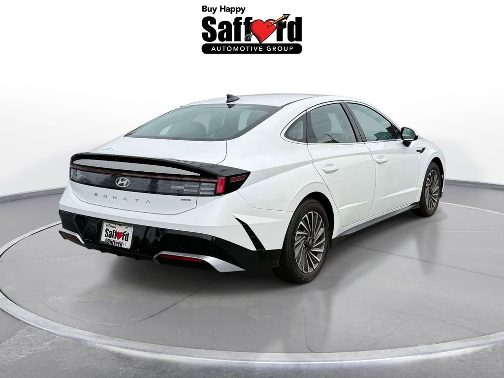 Certified Used 2025 White Hyundai SEL image 8