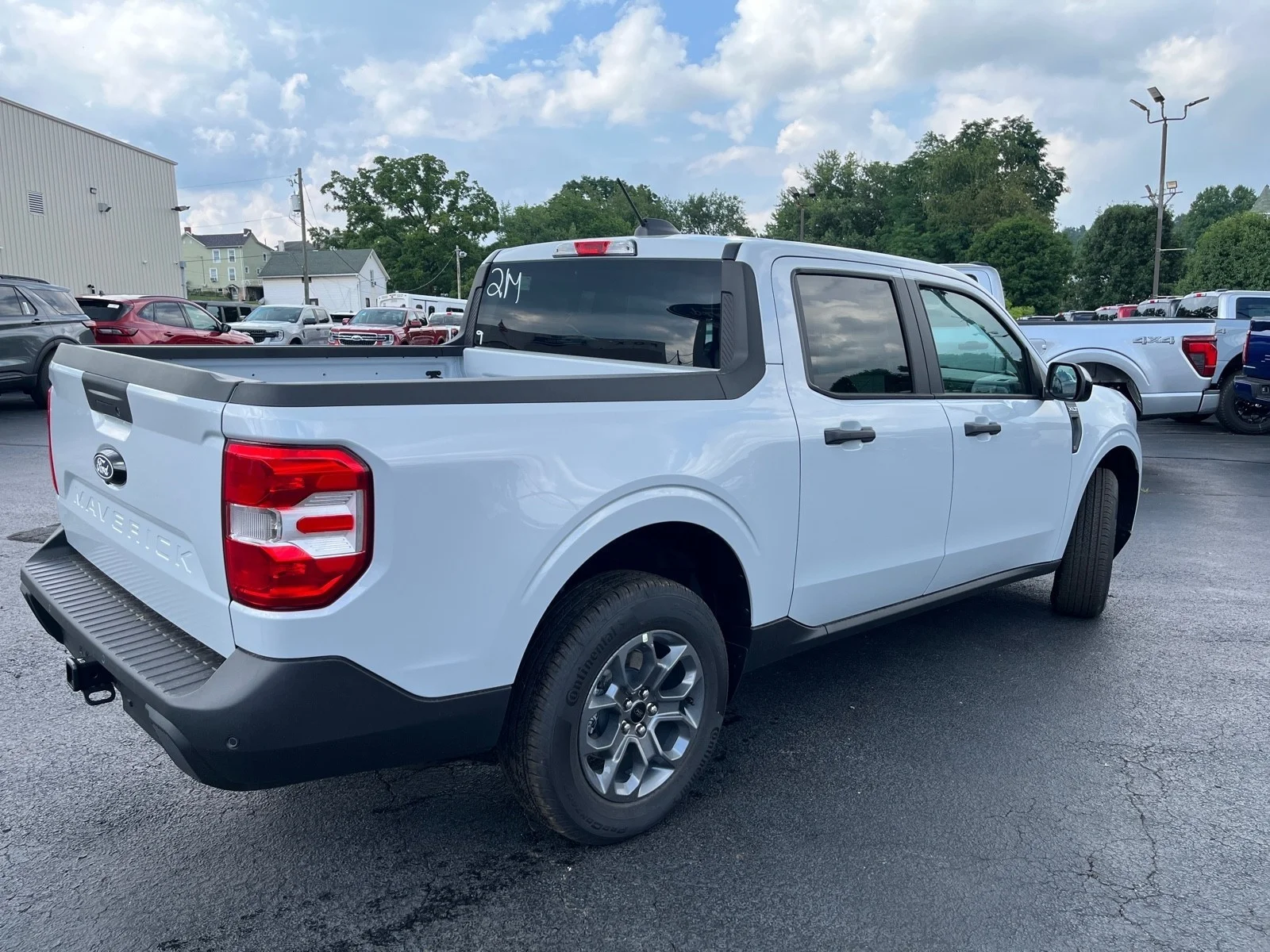 New 2026 Space White Metallic Ford XLT image 4